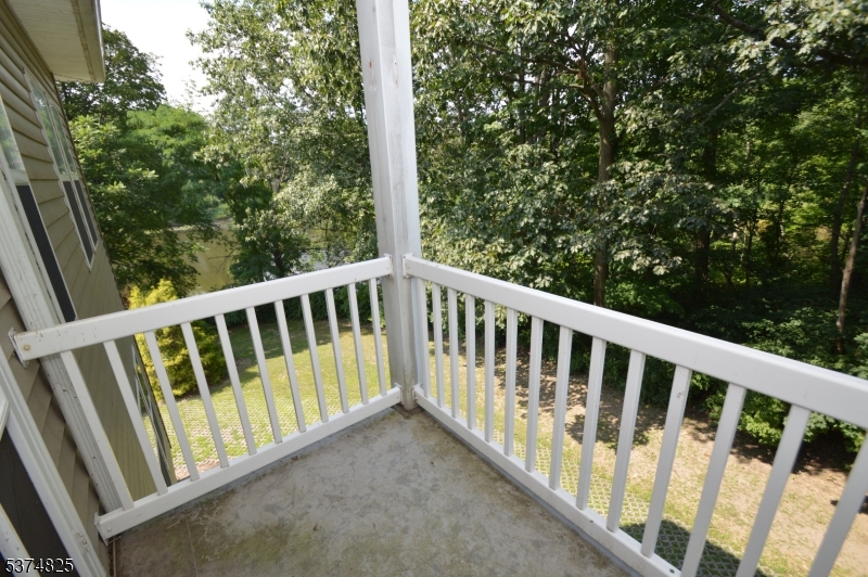 Kings View on the Pond - Residential Lease