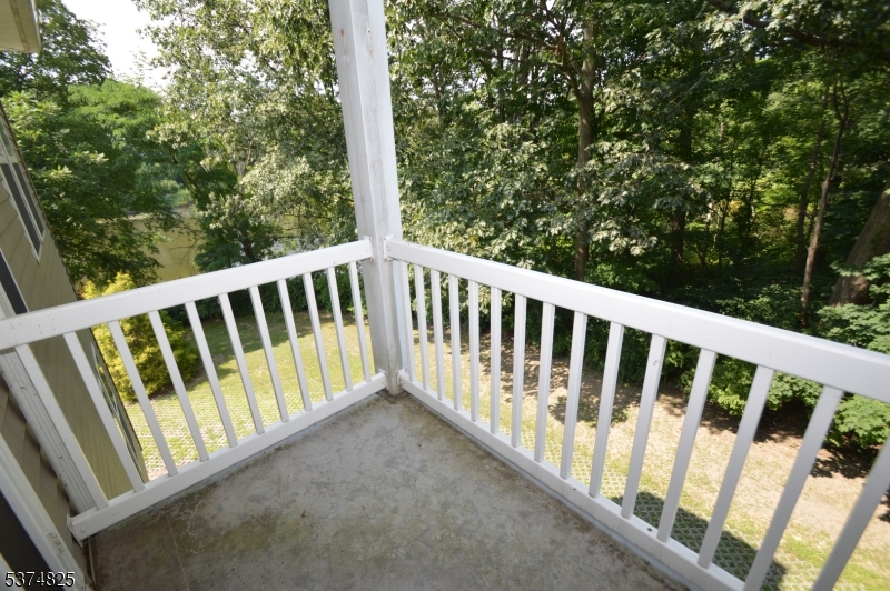 Kings View on the Pond - Residential Lease