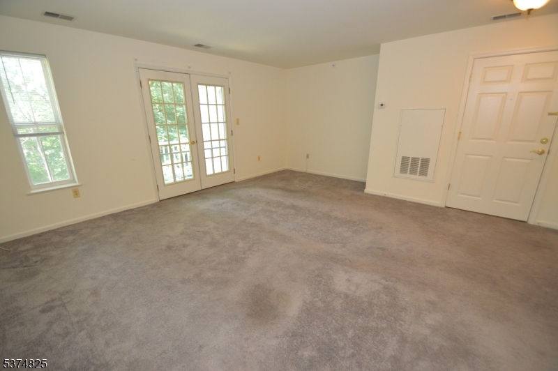 Kings View on the Pond - Residential Lease