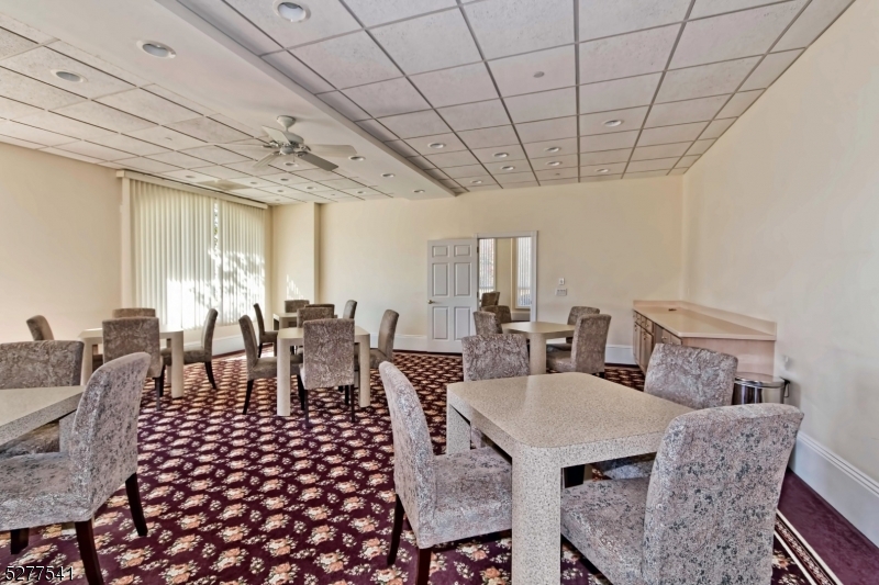 Fox Hills - Residential Lease