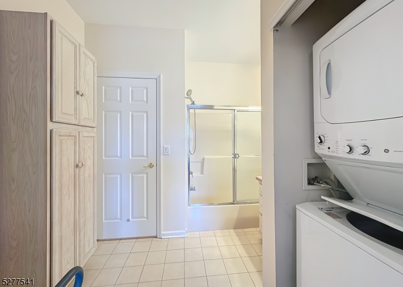 Fox Hills - Residential Lease