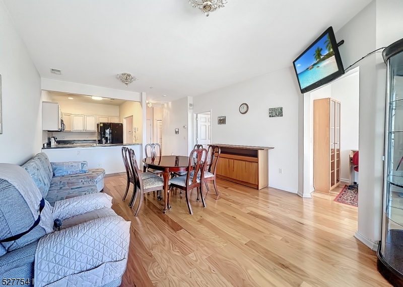 Fox Hills - Residential Lease