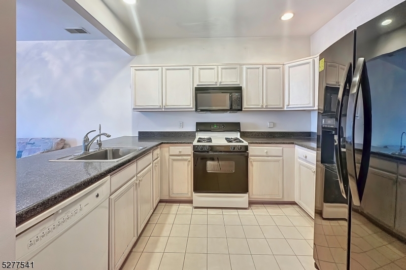 Fox Hills - Residential Lease