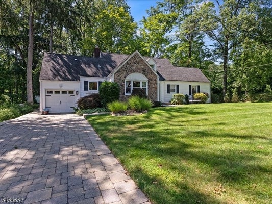 48 LAKEVIEW DR, MORRIS PLAINS, NJ 07950 - Image c6def044da2da97df2db2e70e554aa84/1486160172