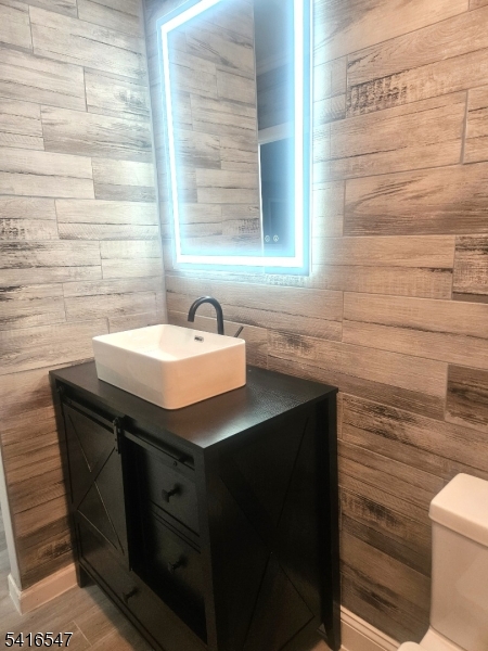 EATON BROOK - Residential