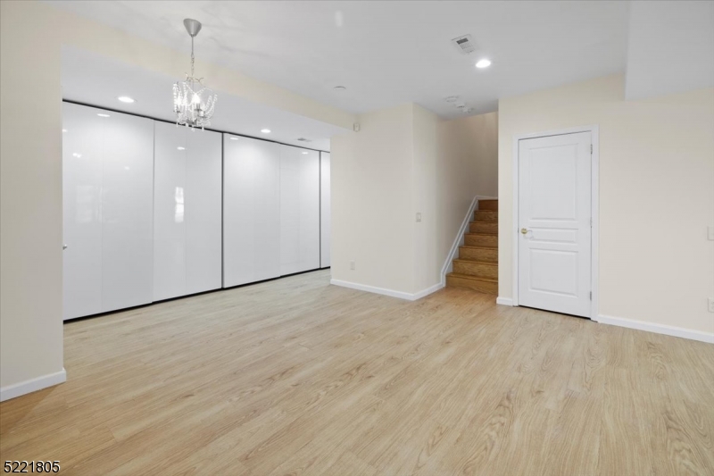 Hickory Hills - Residential