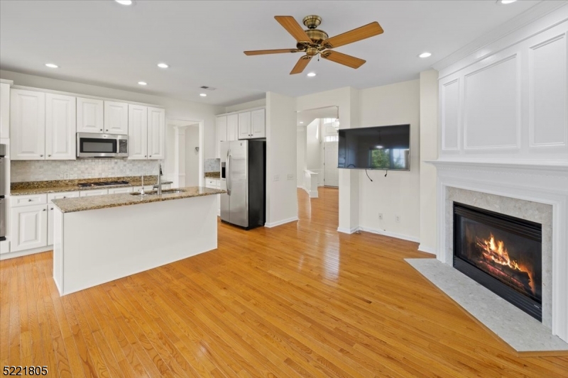 Hickory Hills - Residential