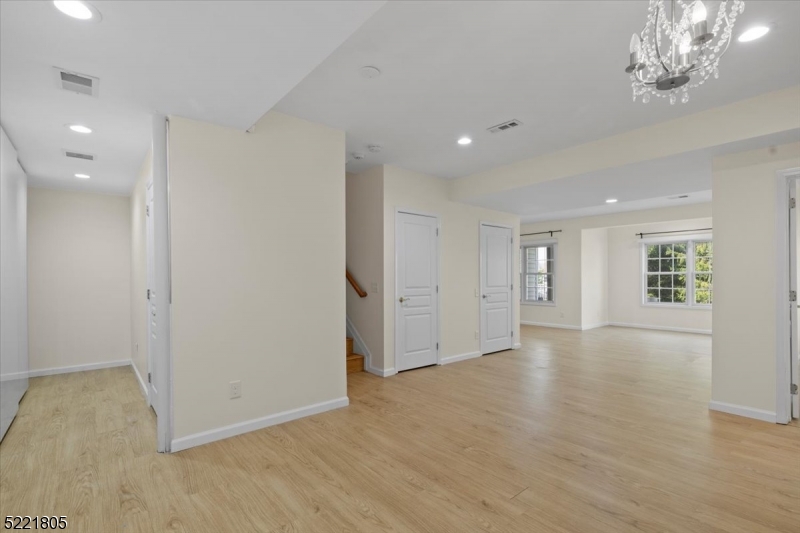 Hickory Hills - Residential