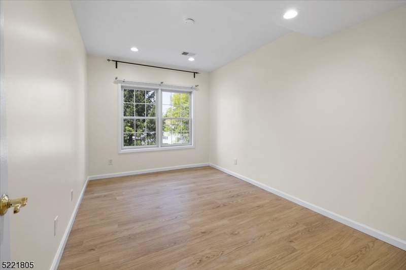 Hickory Hills - Residential