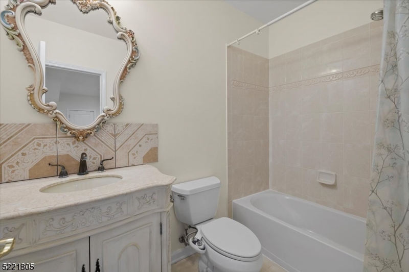 Hickory Hills - Residential