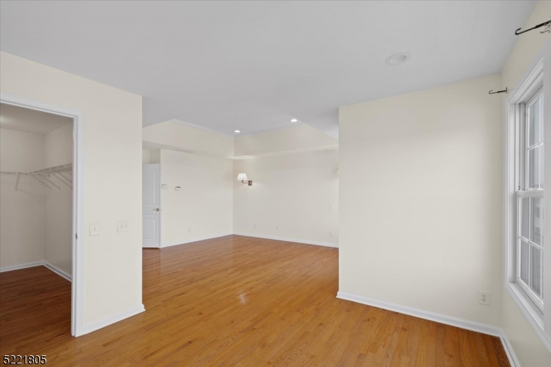 Hickory Hills - Residential