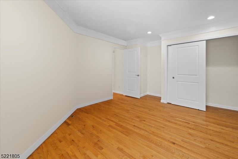 Hickory Hills - Residential