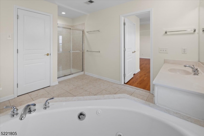 Hickory Hills - Residential