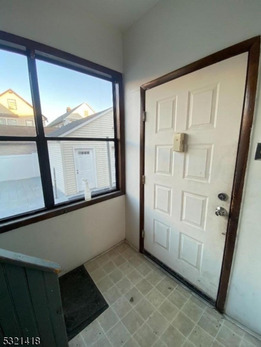 Recently renovated 2-bedroom apartment, 1 full bathroom in the desirable North Elizabeth area has arisen! This FIRST-BACK floor unit features a prepaid laundry facility in the basement, adding to your convenience. The location boasts proximity to an array of amenities such as shops, banks, parks, the North Elizabeth train station and more. Additionally, ample street parking is available for residents. sorry no pets, no smoking.