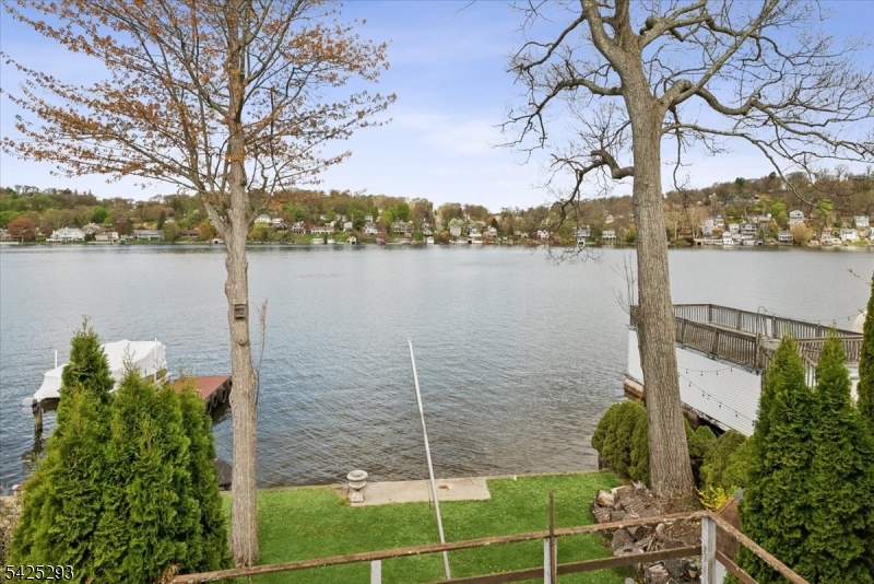 BERTRAND ISLAND - Residential