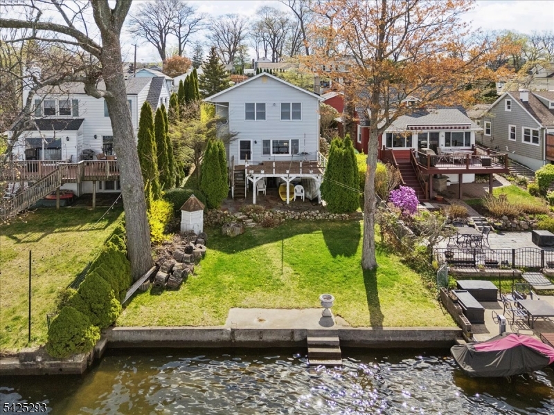 BERTRAND ISLAND - Residential