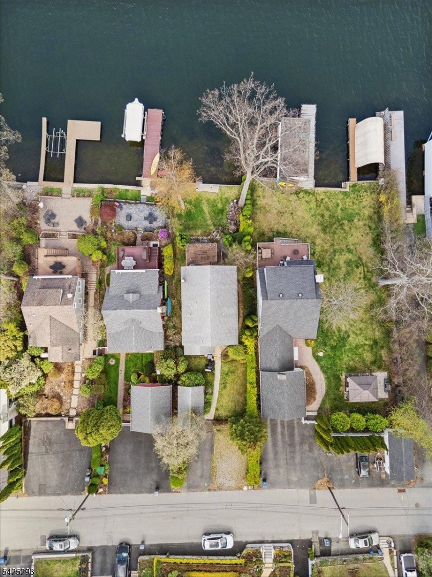 BERTRAND ISLAND - Residential