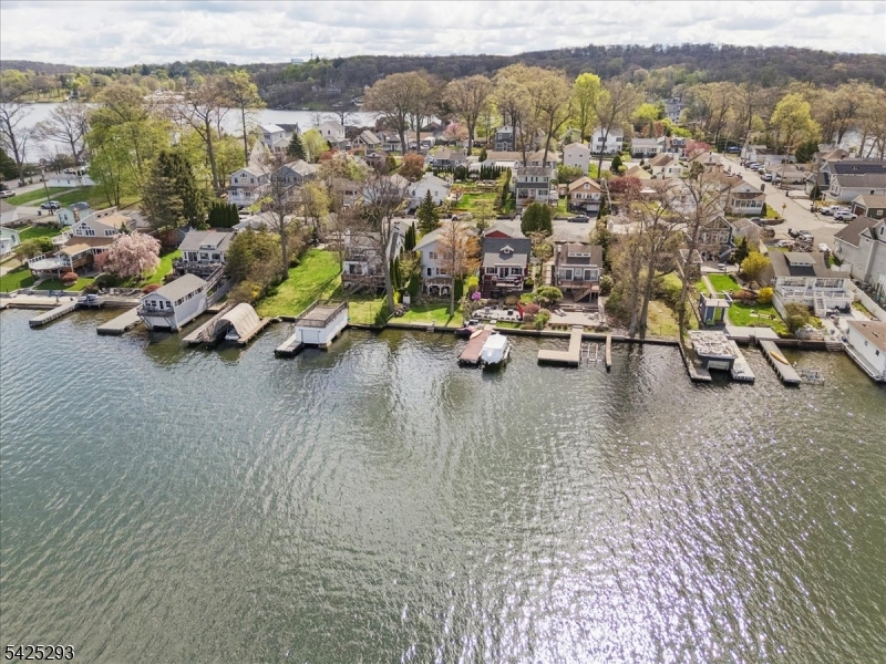 BERTRAND ISLAND - Residential