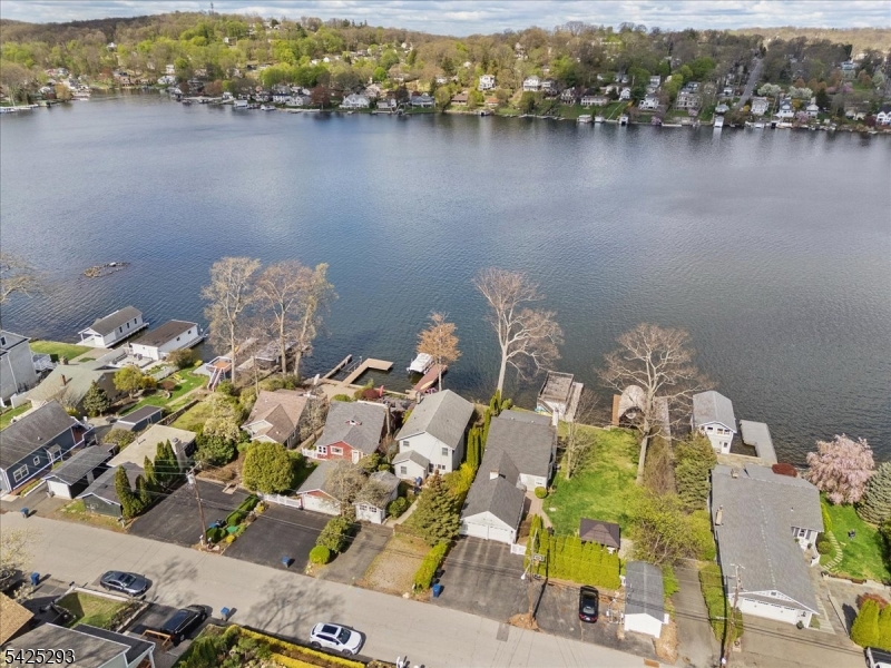 BERTRAND ISLAND - Residential