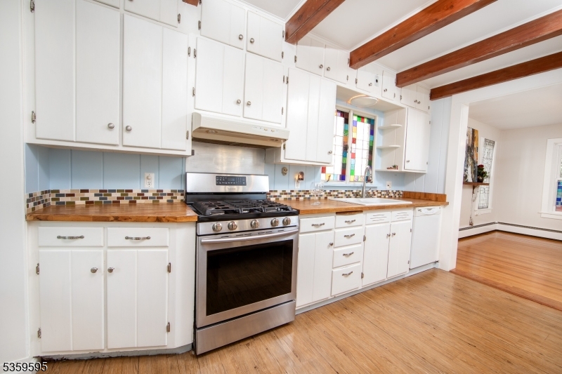 Stockton Boro, New Jersey 08559, United States, 3 Bedrooms Bedrooms, ,2 BathroomsBathrooms,Residential,Active,134869