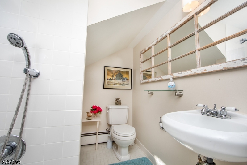 Stockton Boro, New Jersey 08559, United States, 3 Bedrooms Bedrooms, ,2 BathroomsBathrooms,Residential,Active,134869