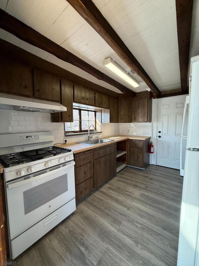 Lakeside Community - Residential Lease