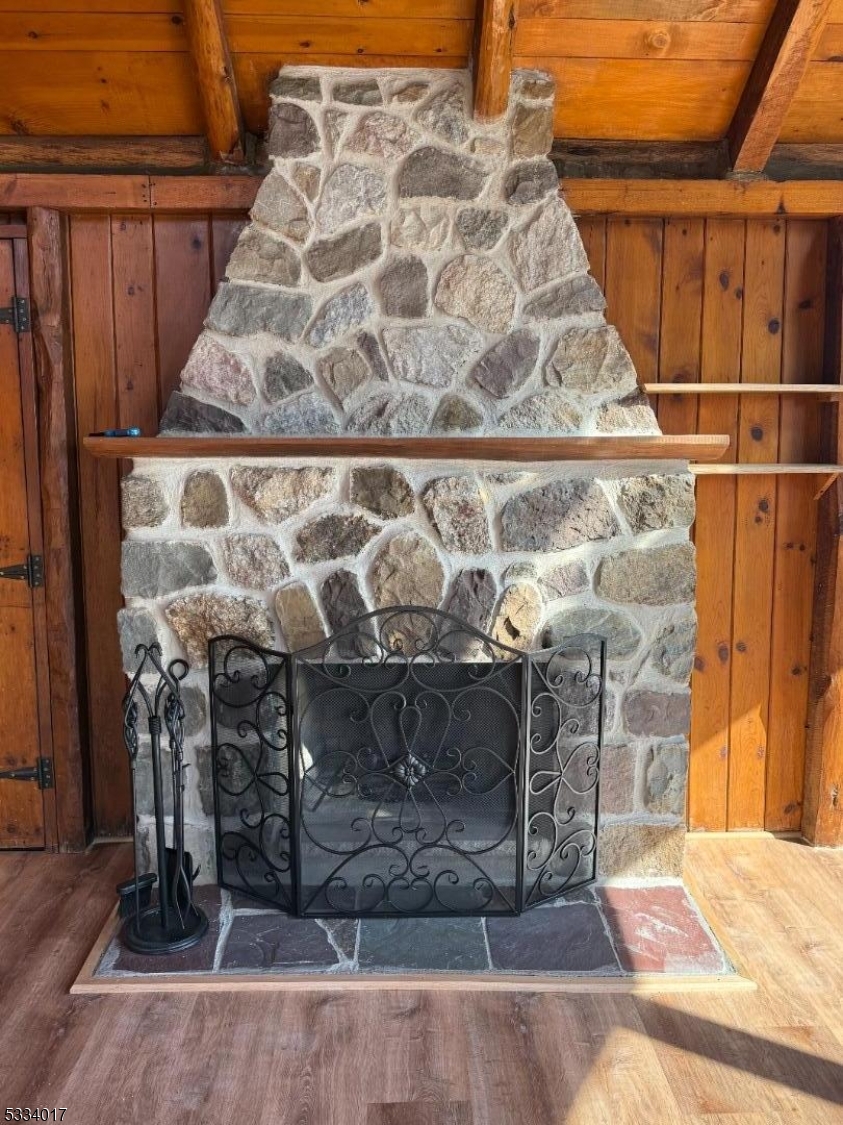 Lakeside Community - Residential Lease