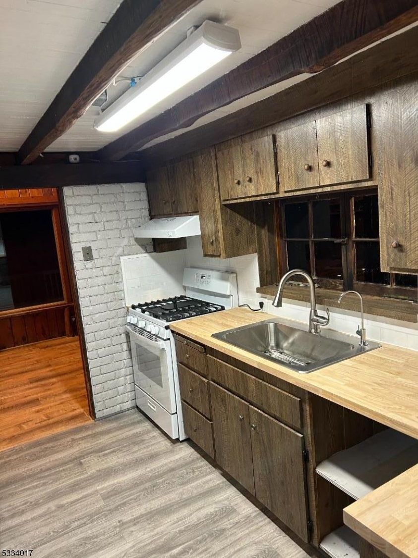 Lakeside Community - Residential Lease