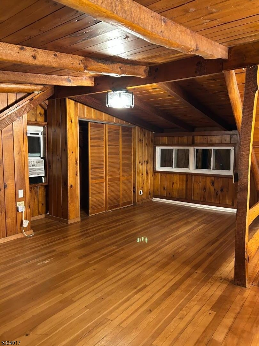 Lakeside Community - Residential Lease