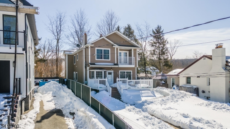 Upper Greenwood Lake - Residential