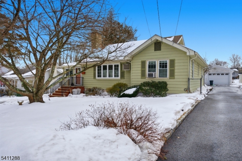 Lake Hiawatha - Residential