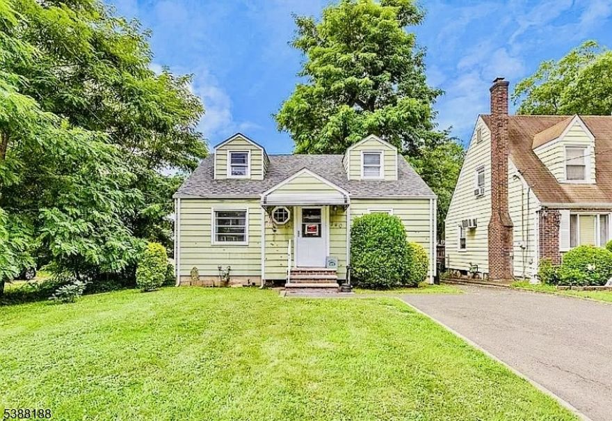 Spacious 6-Bedroom Home for Rent in Rahway! Discover this generously sized single-family home offering 6 bedrooms, 2 full bathrooms, 2 kitchens, a formal dining room, and a full basement perfect for flexible use. Enjoy a large backyard ideal for gatherings, plus ample parking for your convenience. Located just minutes from Rahway River Park, top-rated schools, shopping, dining, and the Rahway train station for a quick and easy commute to NYC.