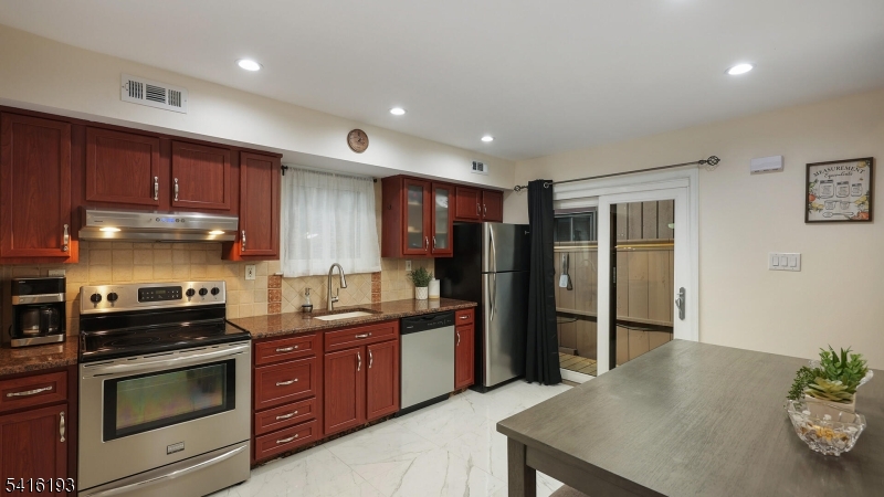 The Meadows - Residential Lease