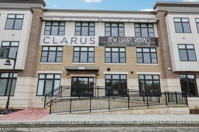 CLARUS-BERKELEYHEIGHTS - Residential Lease