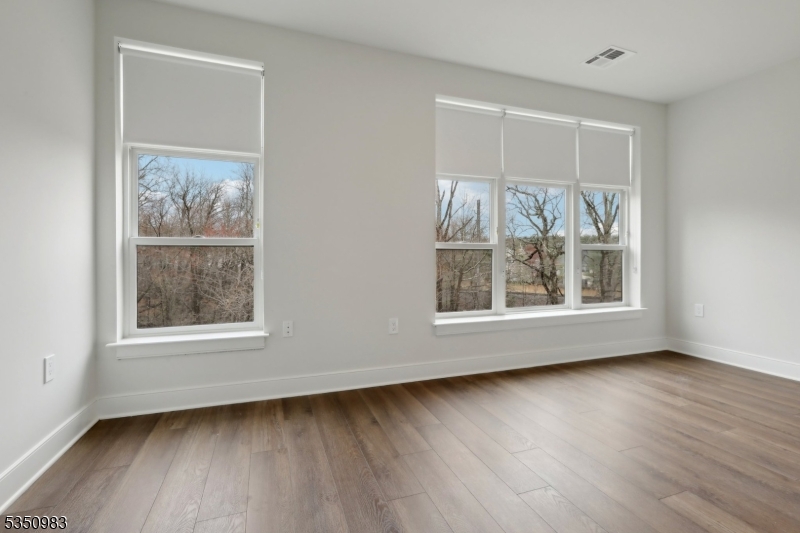 CLARUS-BERKELEYHEIGHTS - Residential Lease