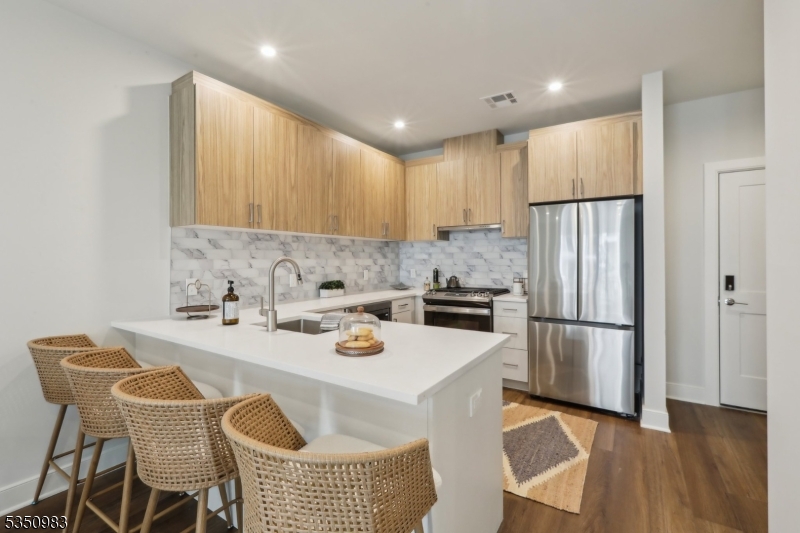 CLARUS-BERKELEYHEIGHTS - Residential Lease