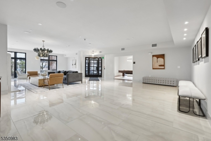 CLARUS-BERKELEYHEIGHTS - Residential Lease