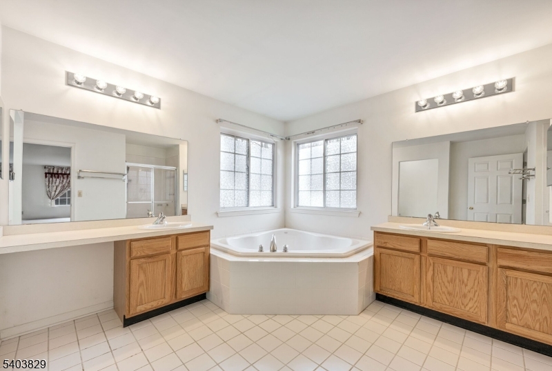 THE PEAKS - Residential