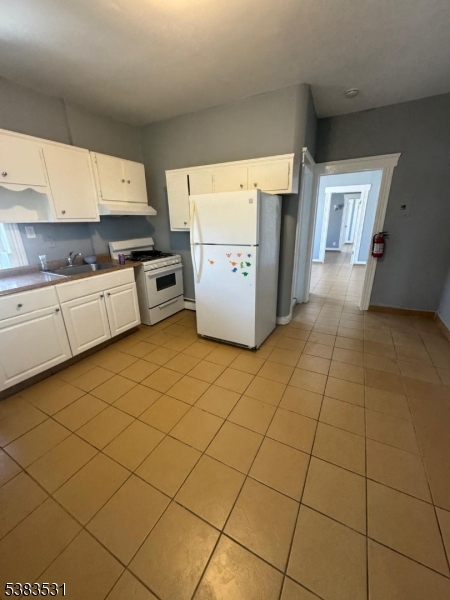 ELIZABETHPORT - Residential Lease