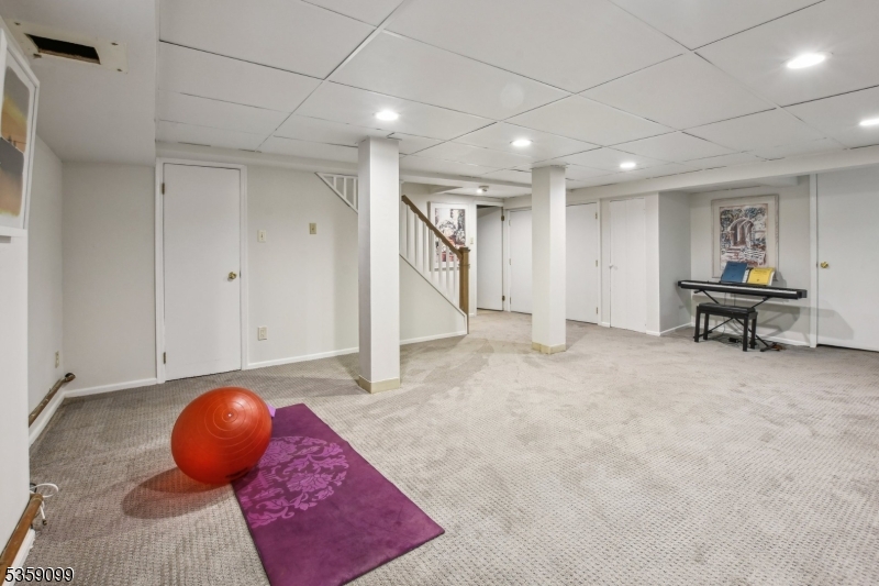 Knollwood - Residential