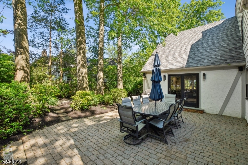 Knollwood - Residential