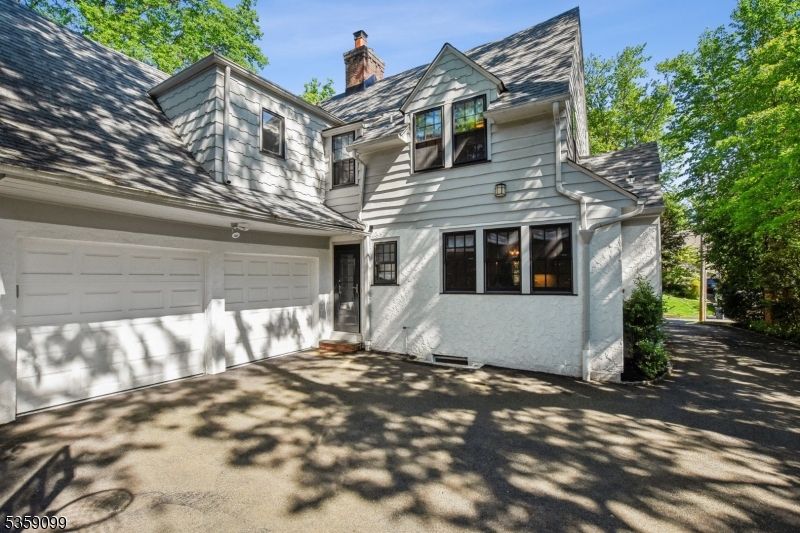 Knollwood - Residential