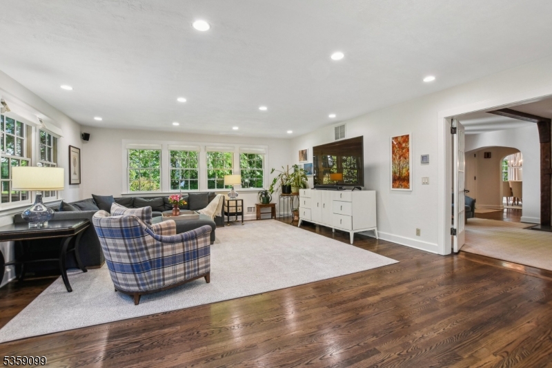 Knollwood - Residential