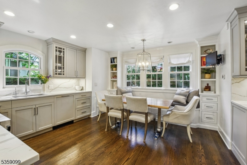 Knollwood - Residential