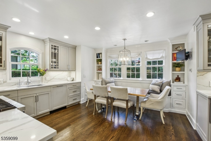 Knollwood - Residential