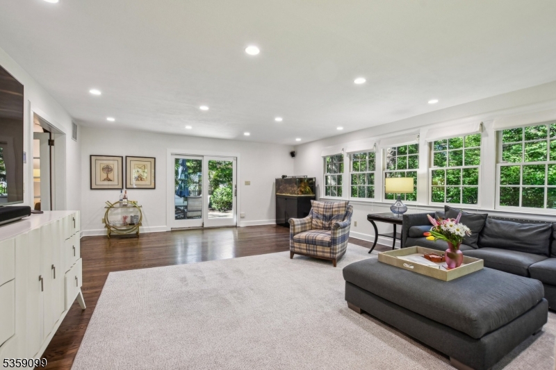 Knollwood - Residential