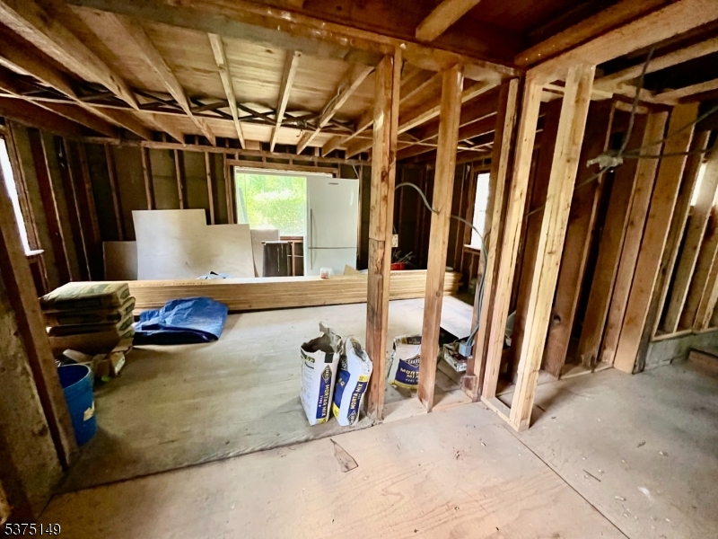 Whitehouse Station - Residential