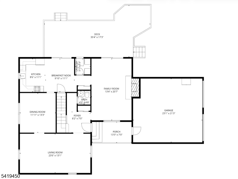 Main image without alt text