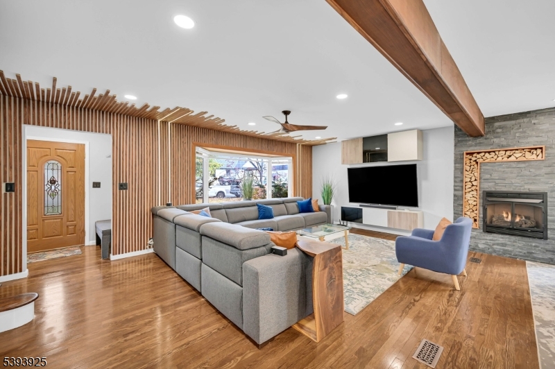 Hillside - Residential