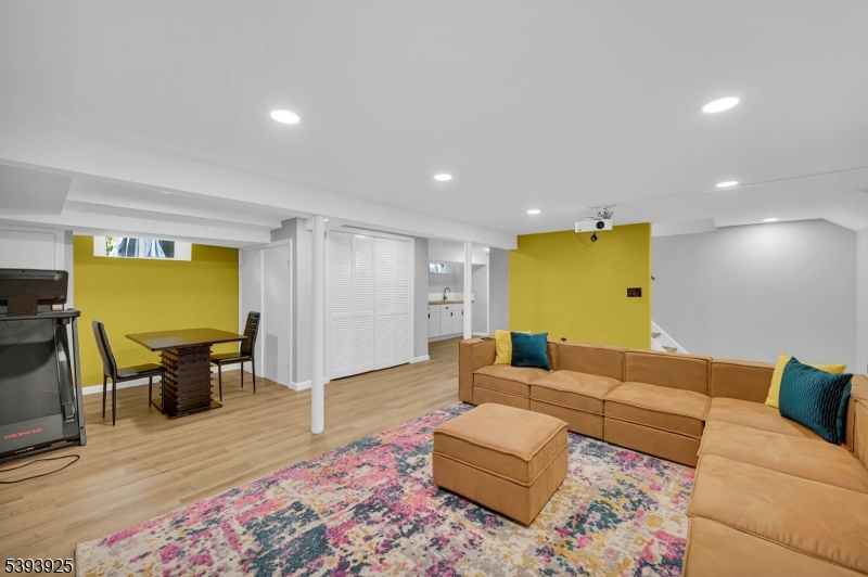 Hillside - Residential